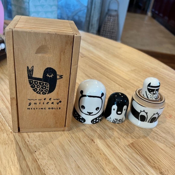 Week Gallery wild Black and White Animal Nesting Dolls - Picture 4 of 6